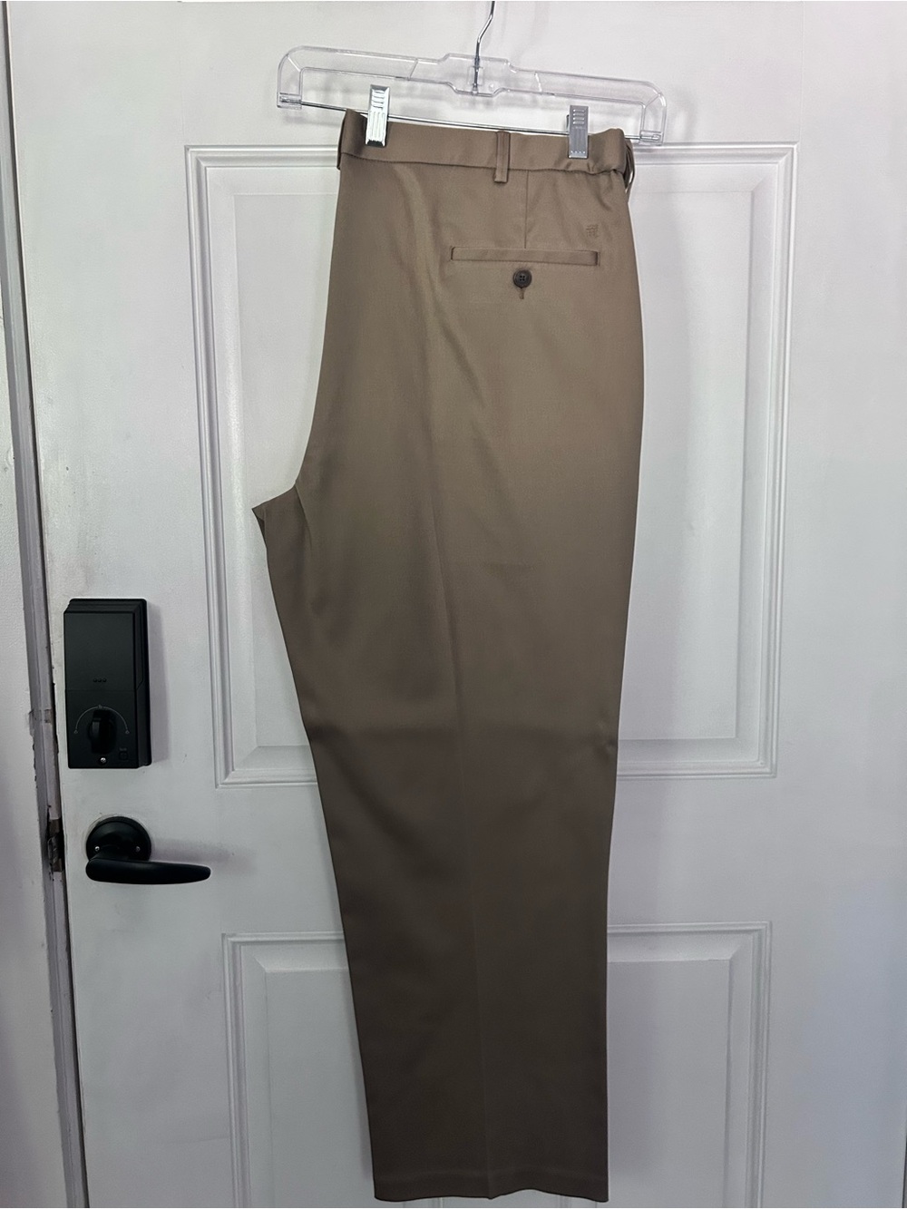 Haggar Men's Khaki/Tan Chinos